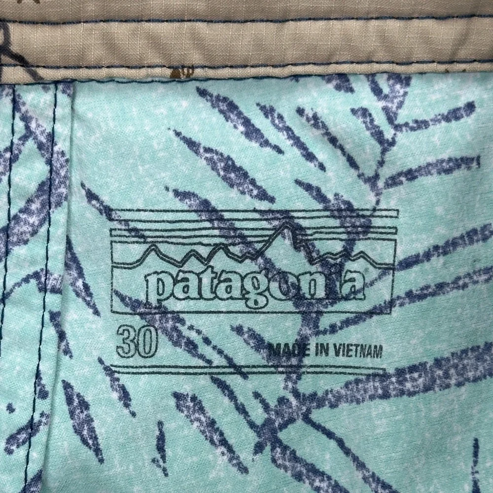 Patagonia Wavefarer Board Shorts Size 30 Green Blue Swim Trunk Palms Unlined